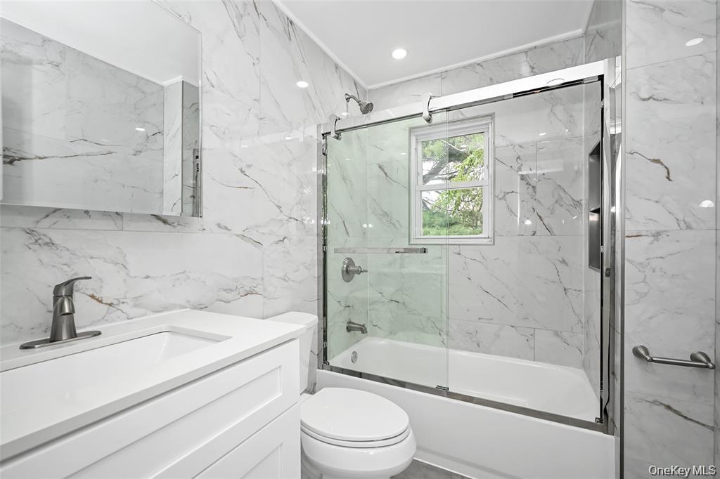 Single Family Pershing Nassau County, NY 11581, MLS-928084-15