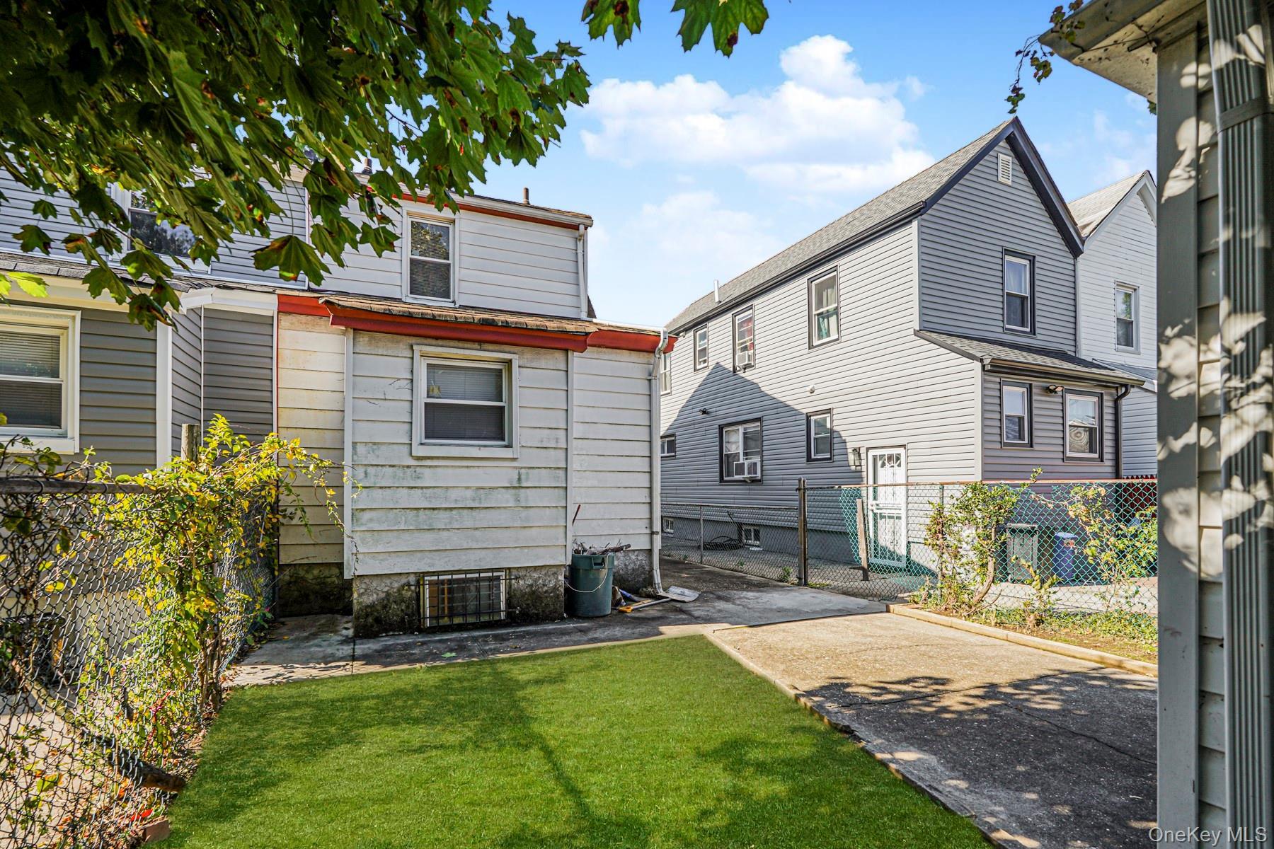 Single Family 203rd Queens, NY 11412, MLS-928086-3