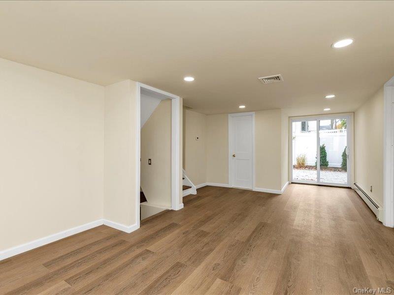 Single Family Arbor Gate  Nassau County, NY 11804, MLS-928093-12