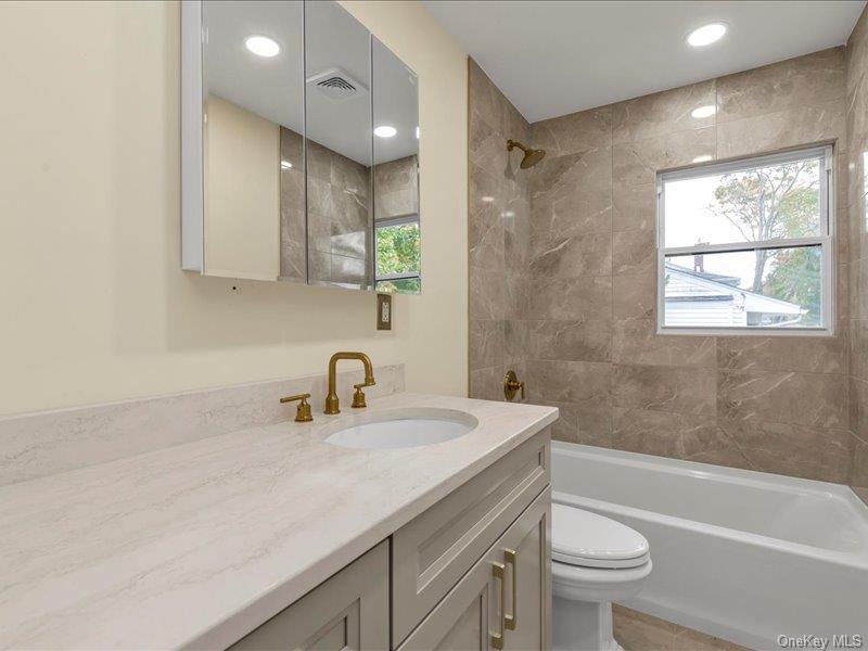 Single Family Arbor Gate  Nassau County, NY 11804, MLS-928093-15