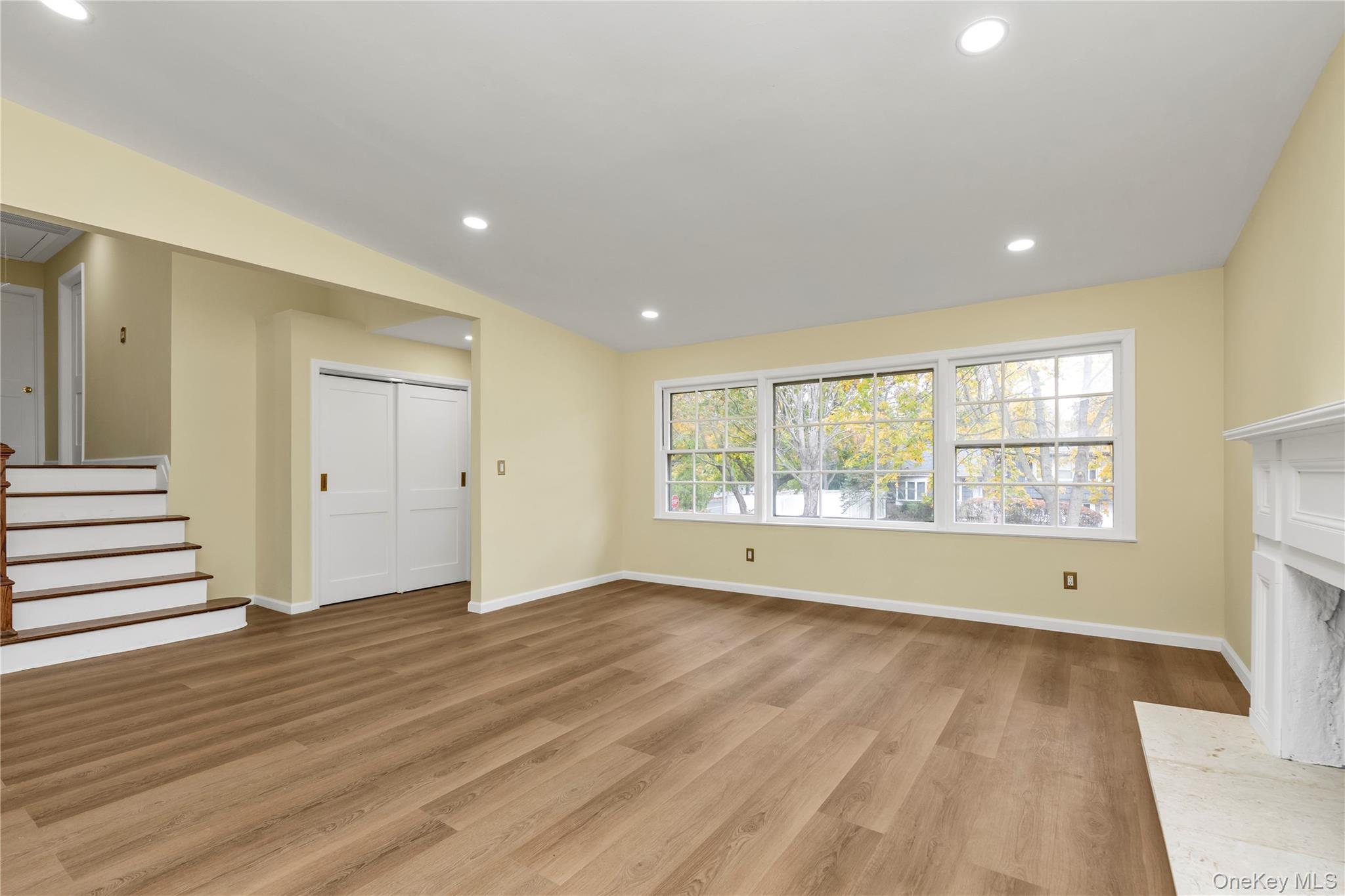 Single Family Arbor Gate  Nassau County, NY 11804, MLS-928093-2