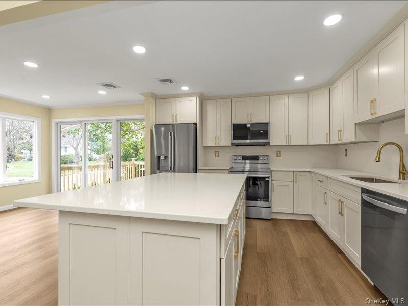 Single Family Arbor Gate  Nassau County, NY 11804, MLS-928093-25