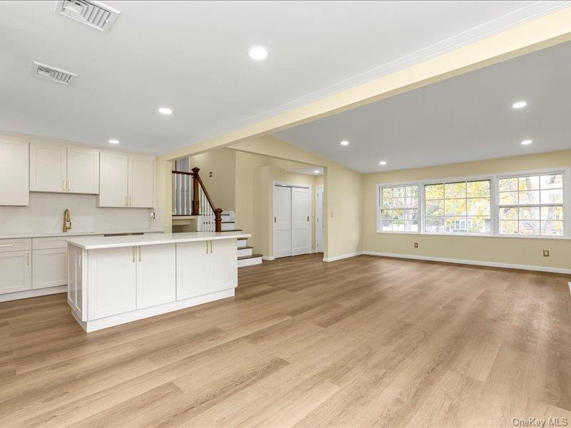 Single Family Arbor Gate  Nassau County, NY 11804, MLS-928093-27