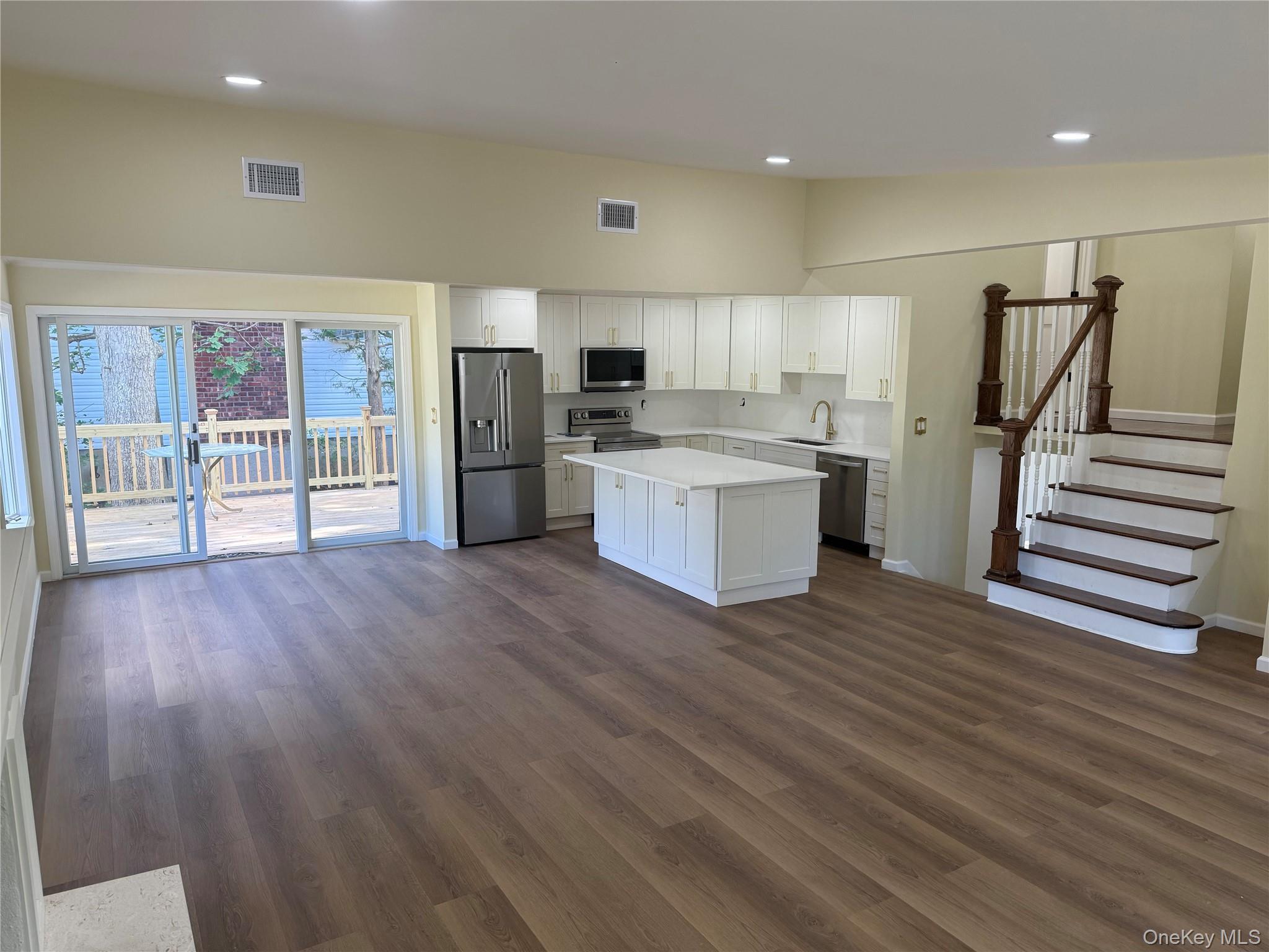 Single Family Arbor Gate  Nassau County, NY 11804, MLS-928093-3