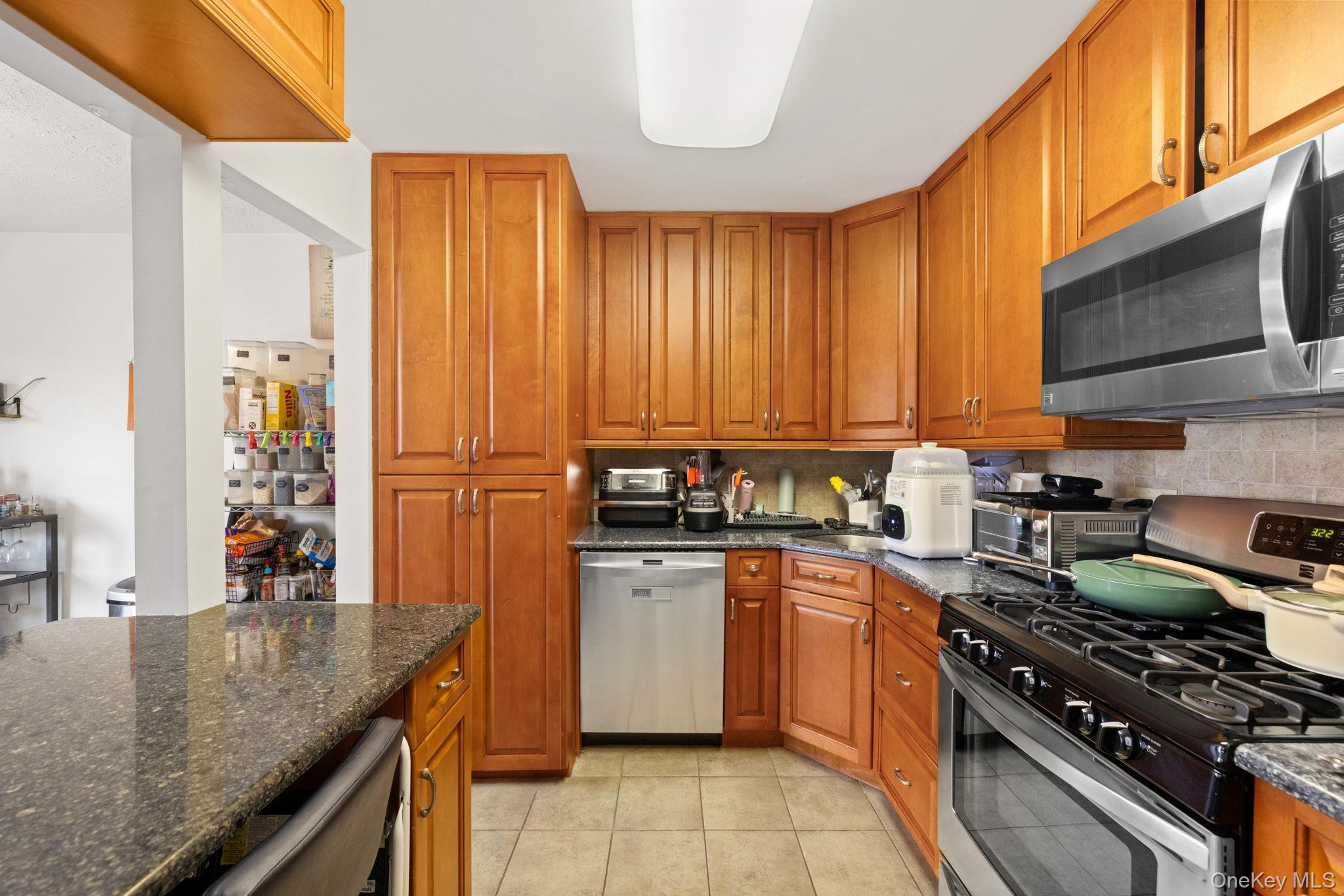 Coop 23  Queens, NY 11360, MLS-928100-13