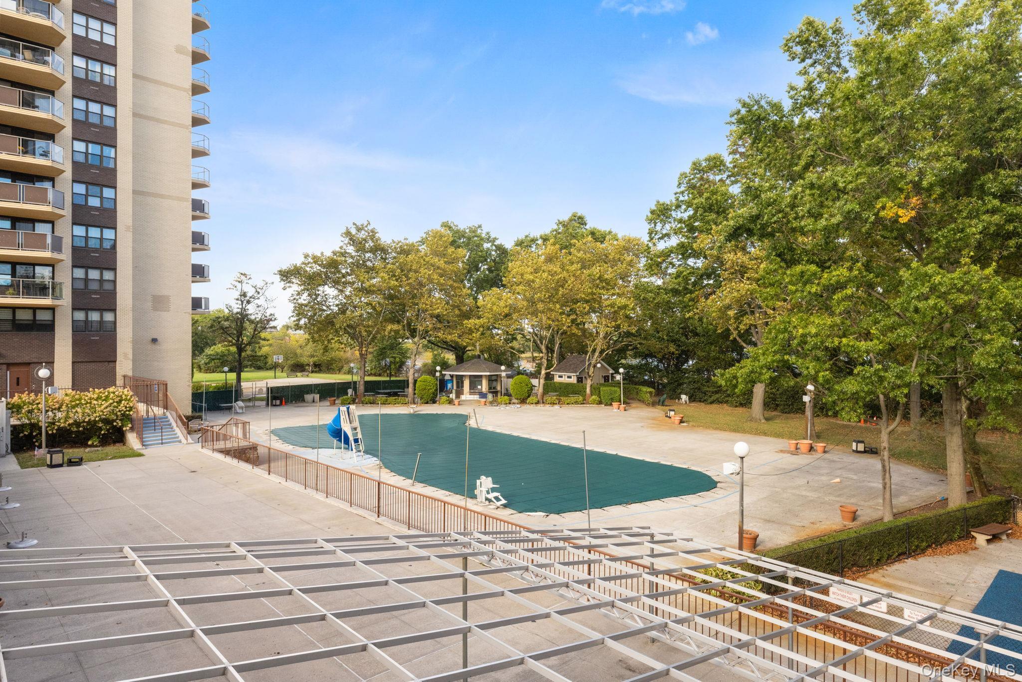 Coop 23  Queens, NY 11360, MLS-928100-32