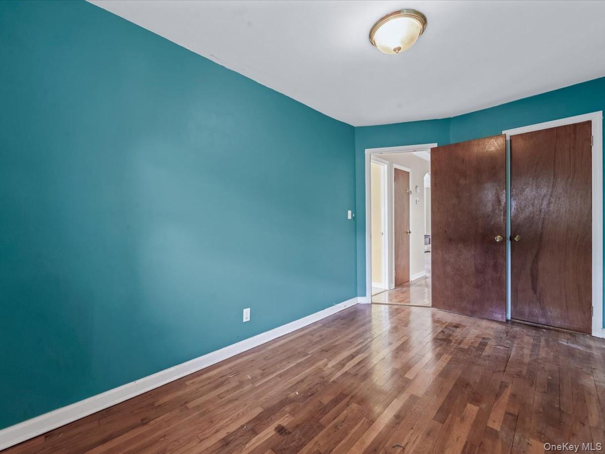 Single Family Clinton Queens, NY 11378, MLS-928103-13