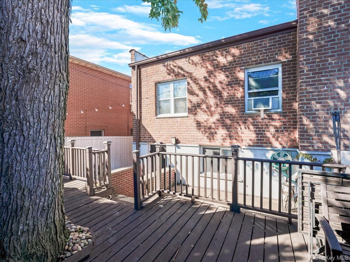 Single Family Clinton  Queens, NY 11378, MLS-928103-25