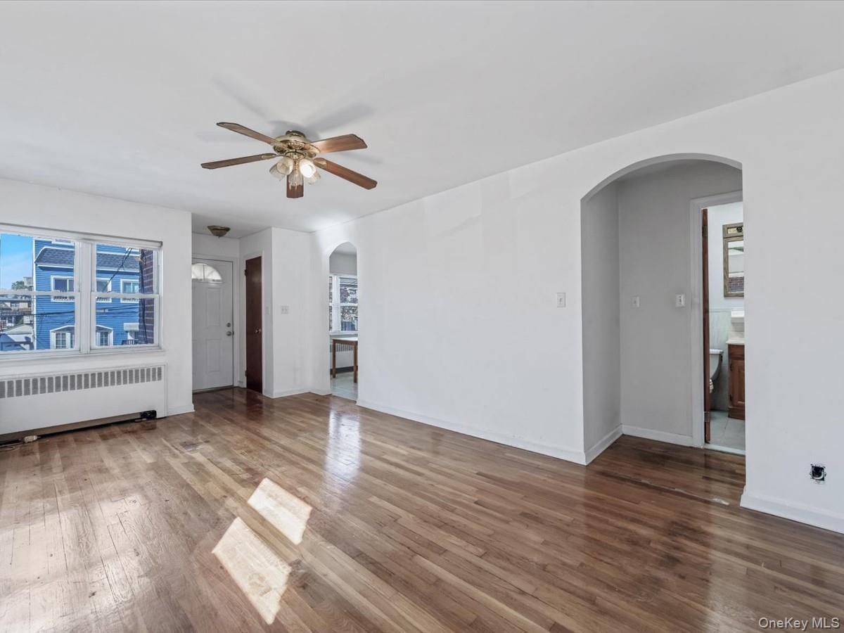 Single Family Clinton Queens, NY 11378, MLS-928103-5