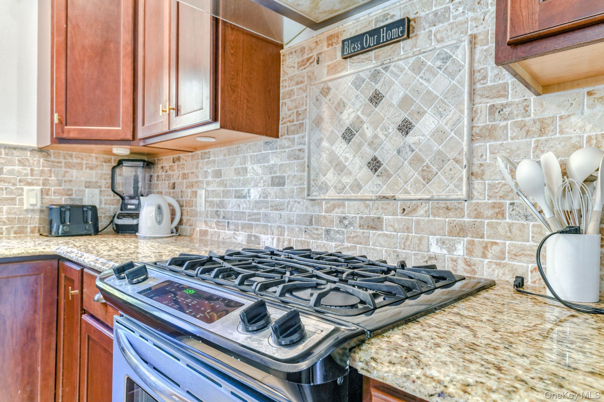 Single Family Borden  Orange County, NY 12586, MLS-928107-10