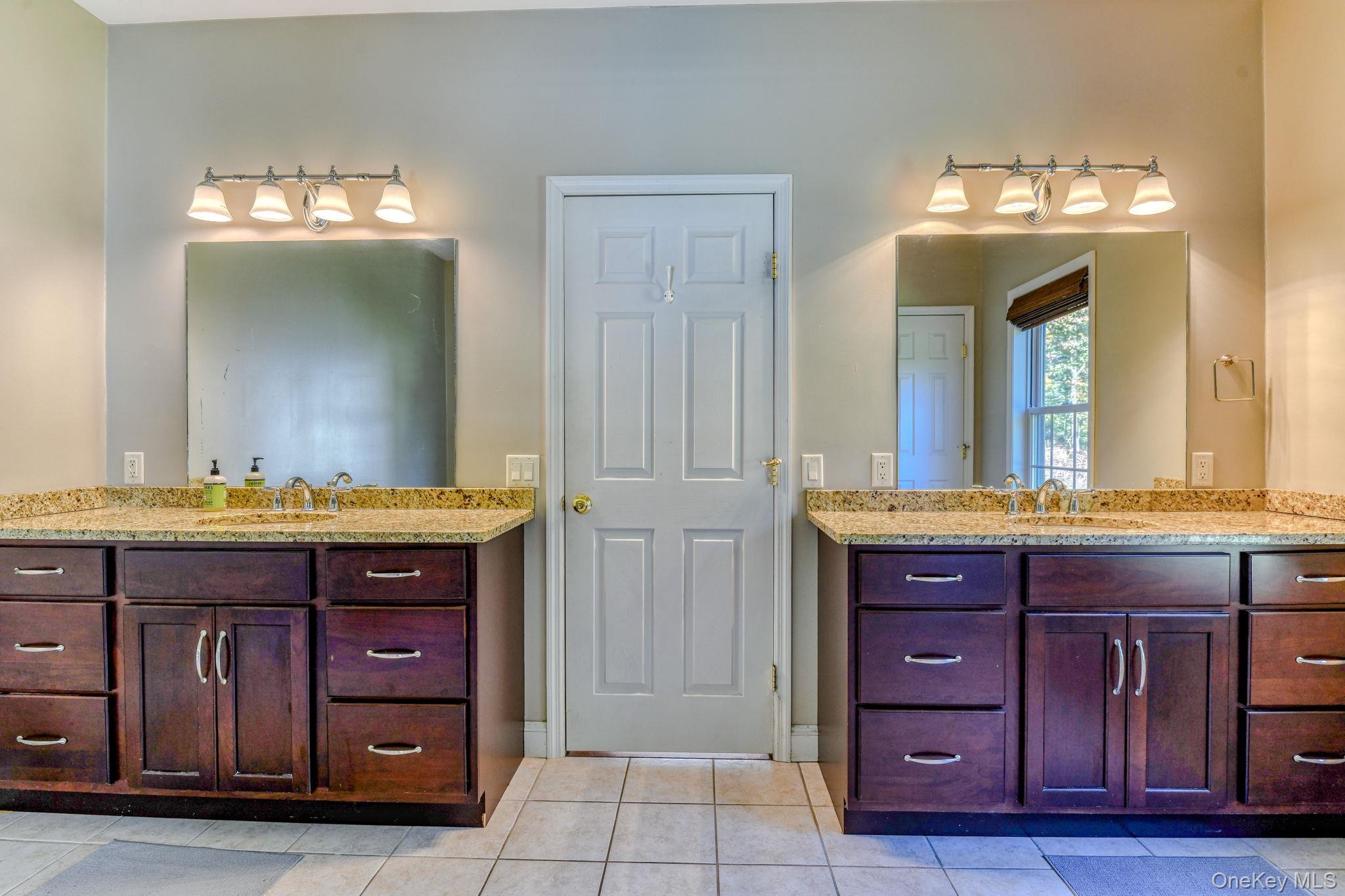 Single Family Borden  Orange County, NY 12586, MLS-928107-21