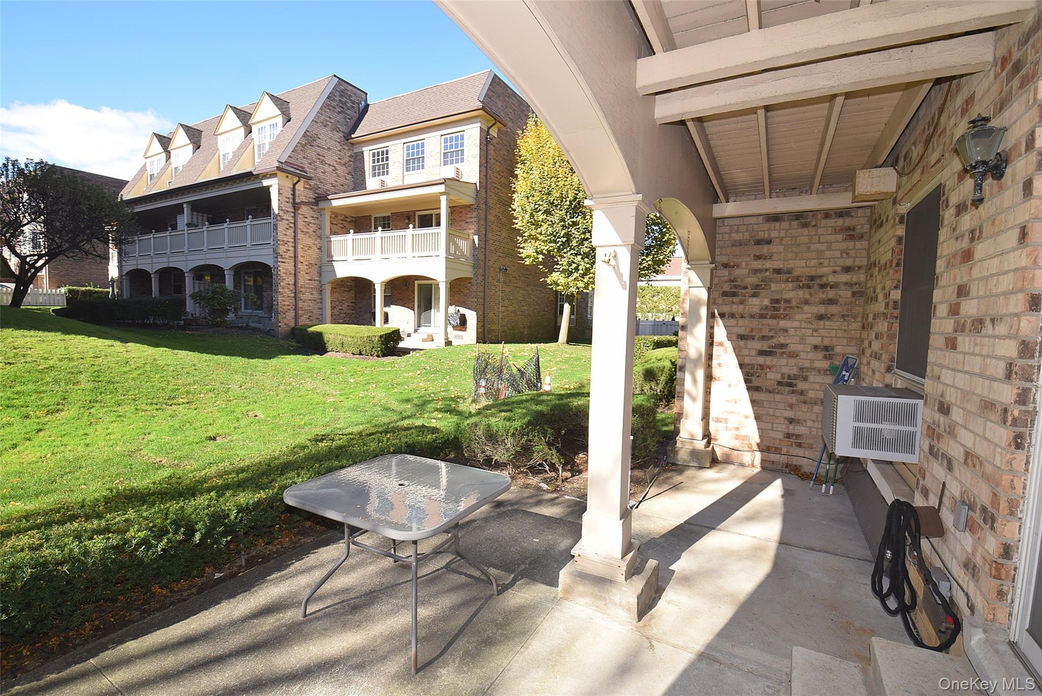 Condo Diane Queens, NY 11360, MLS-928120-11