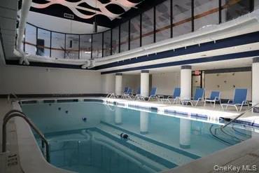 Condo Diane Queens, NY 11360, MLS-928120-18