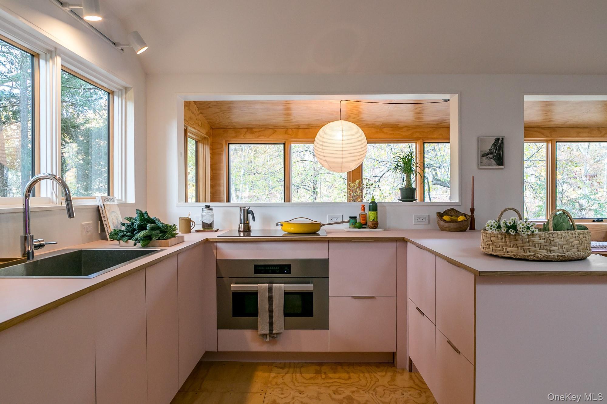 Single Family Glenerie  Ulster County, NY 12477, MLS-928128-12