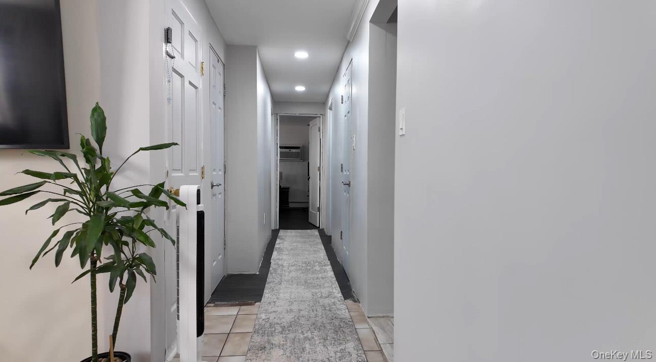 Single Family Hamilton Nassau County, NY 11558, MLS-928129-16