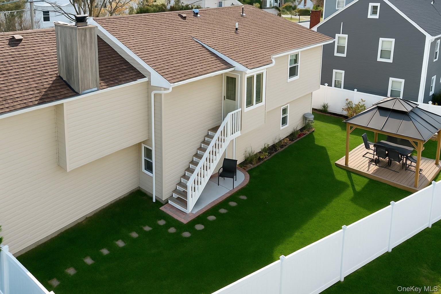 Single Family Hamilton  Nassau County, NY 11558, MLS-928129-22