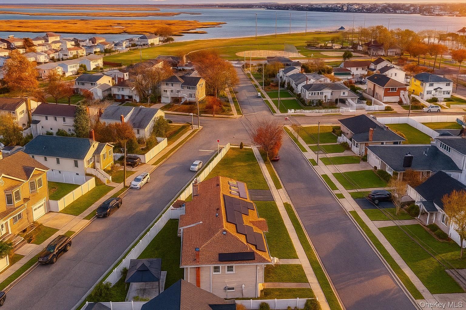 Single Family Hamilton Nassau County, NY 11558, MLS-928129-3