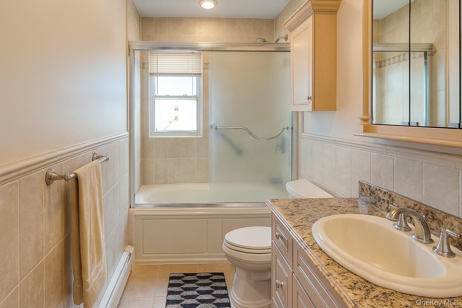 Single Family Hamilton Nassau County, NY 11558, MLS-928129-9