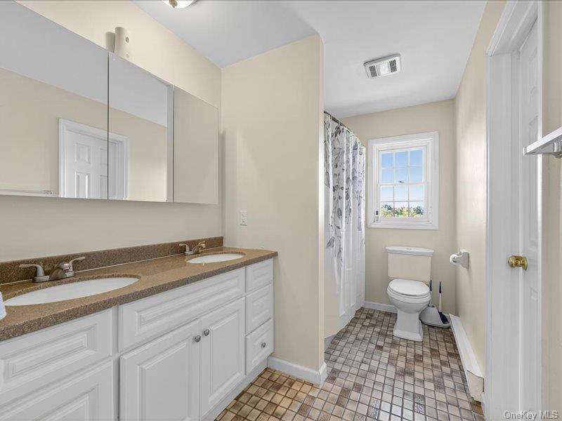 Single Family Cunningham Dutchess County, NY 12570, MLS-928135-18