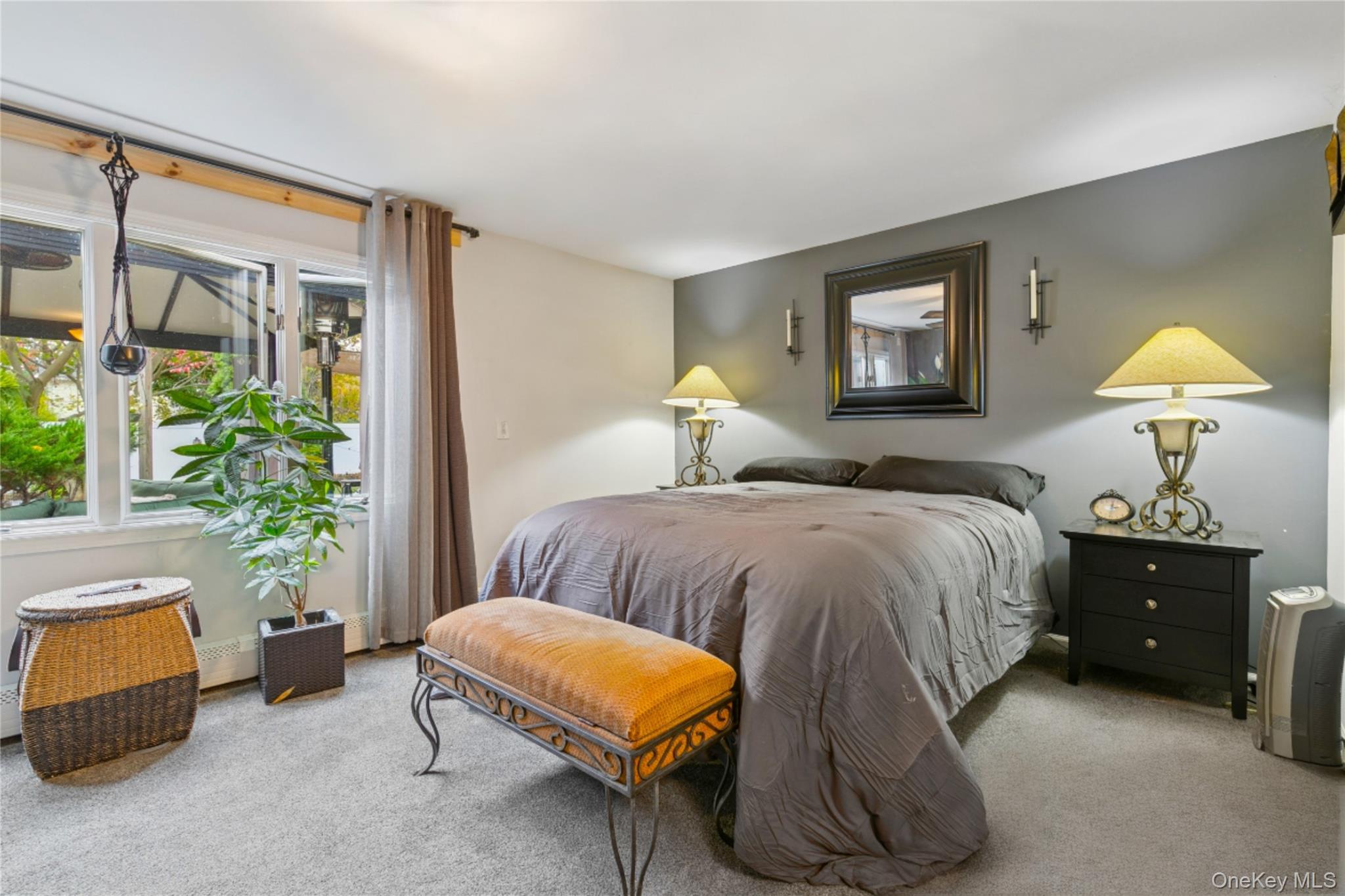 Single Family Straw  Suffolk County, NY 11749, MLS-928145-17