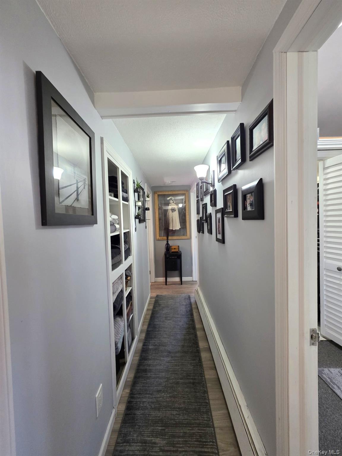 Single Family Straw  Suffolk County, NY 11749, MLS-928145-24