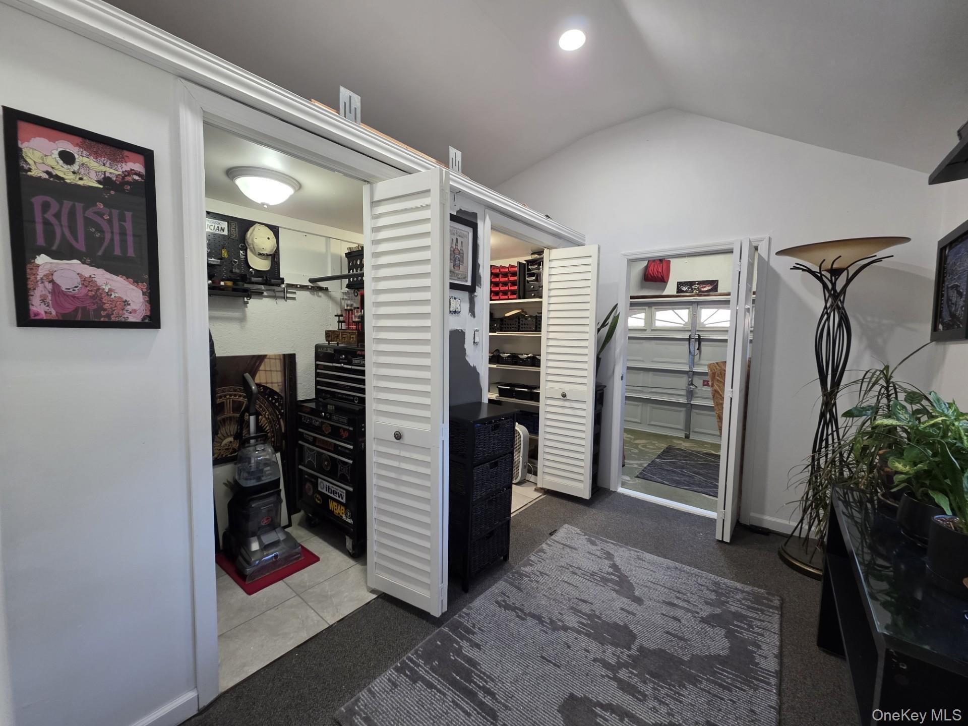 Single Family Straw  Suffolk County, NY 11749, MLS-928145-26