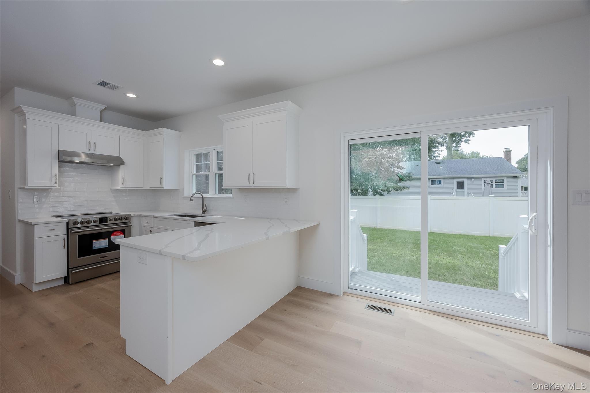 Single Family Zenith  Suffolk County, NY 11778, MLS-928156-16