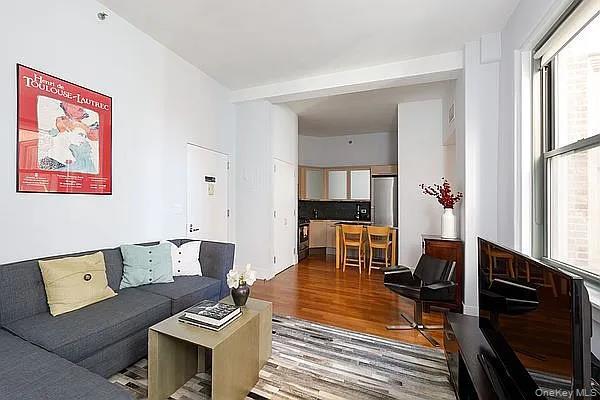 Apartment Greenwich  Manhattan, NY 10006, MLS-928158-2