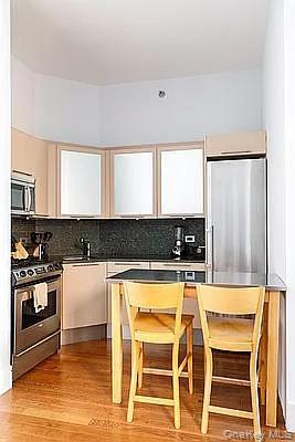 Apartment Greenwich  Manhattan, NY 10006, MLS-928158-3