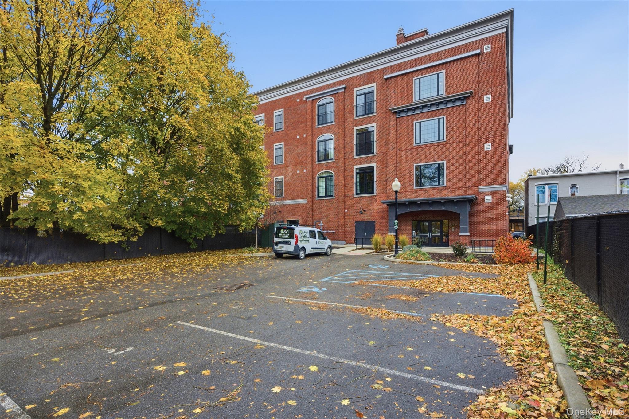 Condo Main  Dutchess County, NY 12508, MLS-928159-28