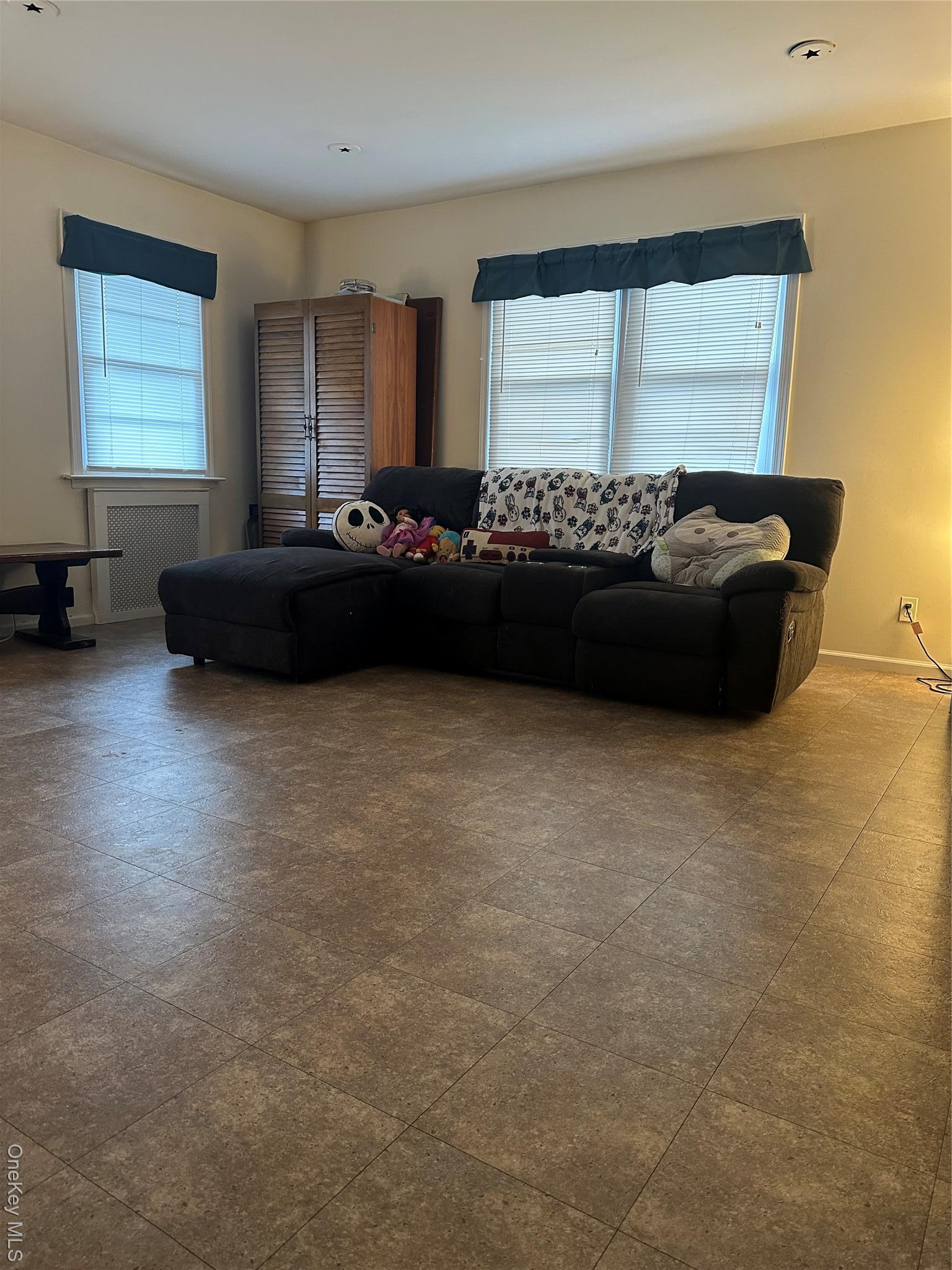 Single Family Lenox  Nassau County, NY 11553, MLS-928164-20