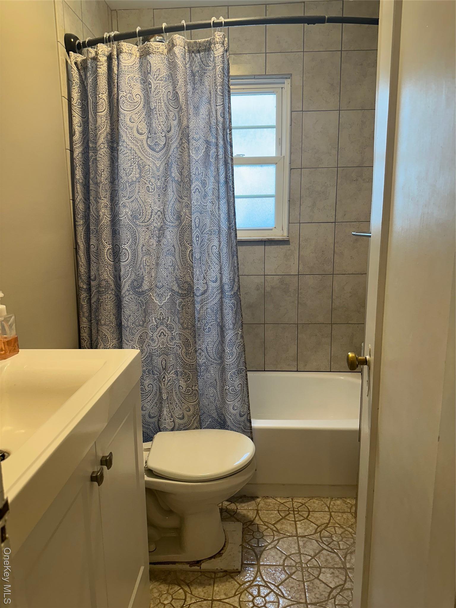 Single Family Lenox  Nassau County, NY 11553, MLS-928164-29