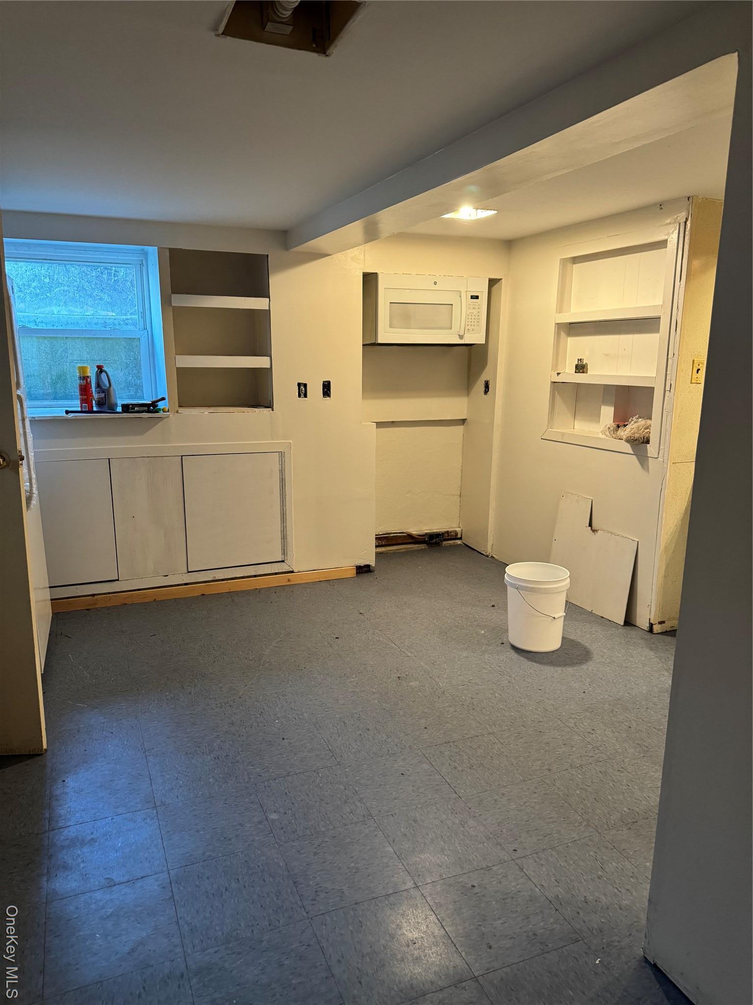 Single Family Lenox  Nassau County, NY 11553, MLS-928164-31