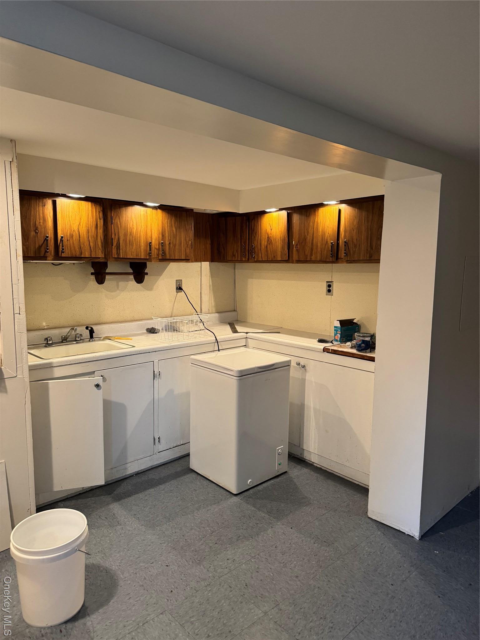 Single Family Lenox  Nassau County, NY 11553, MLS-928164-32