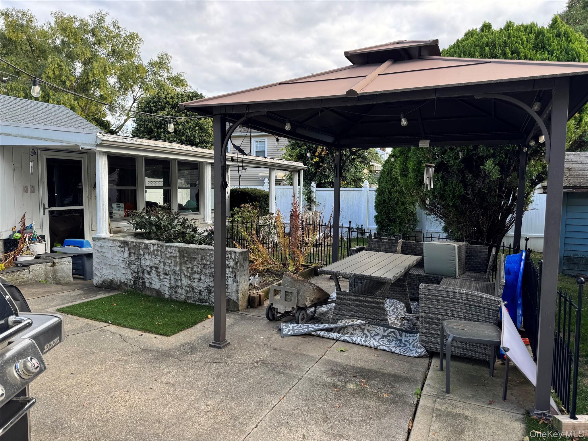 Single Family Lenox  Nassau County, NY 11553, MLS-928164-5