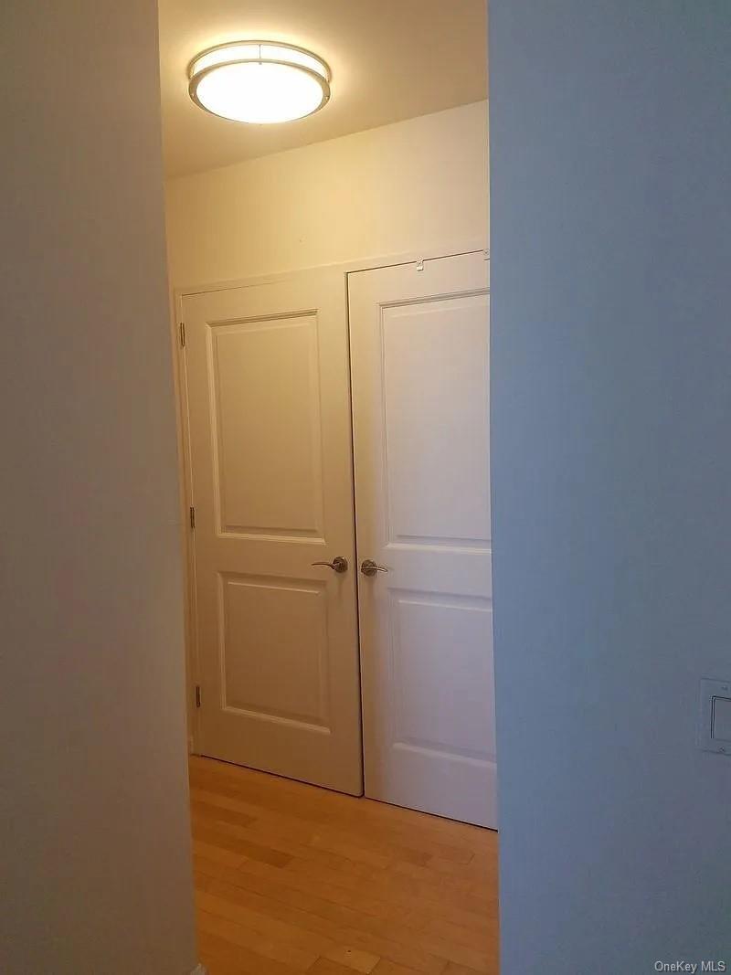 Apartment West  Manhattan, NY 10004, MLS-928168-10