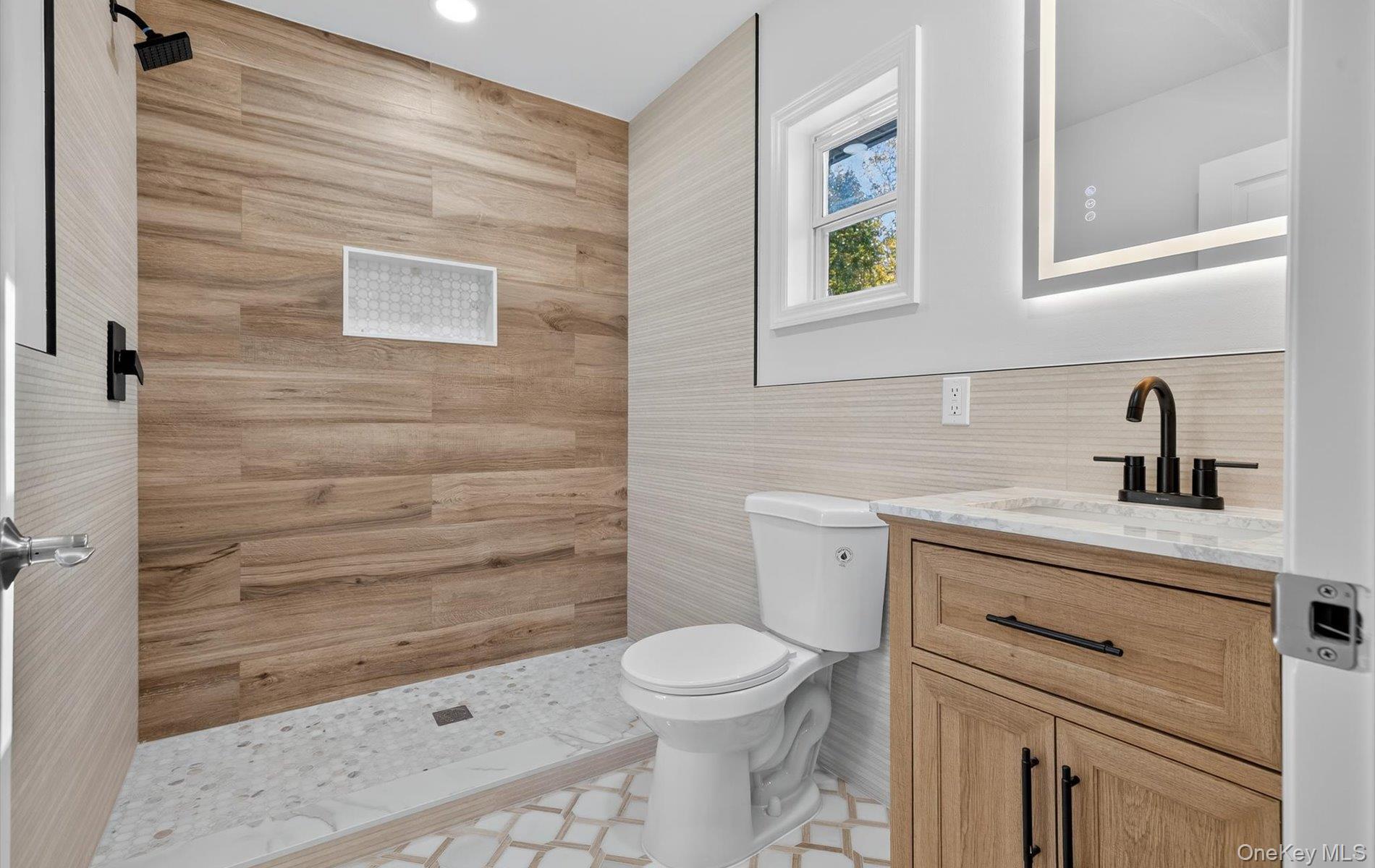 Single Family Muncey Suffolk County, NY 11706, MLS-928185-7