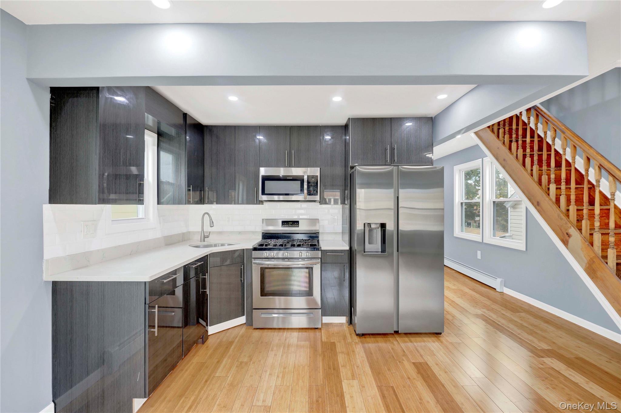 Single Family 118  Queens, NY 11424, MLS-928210-12