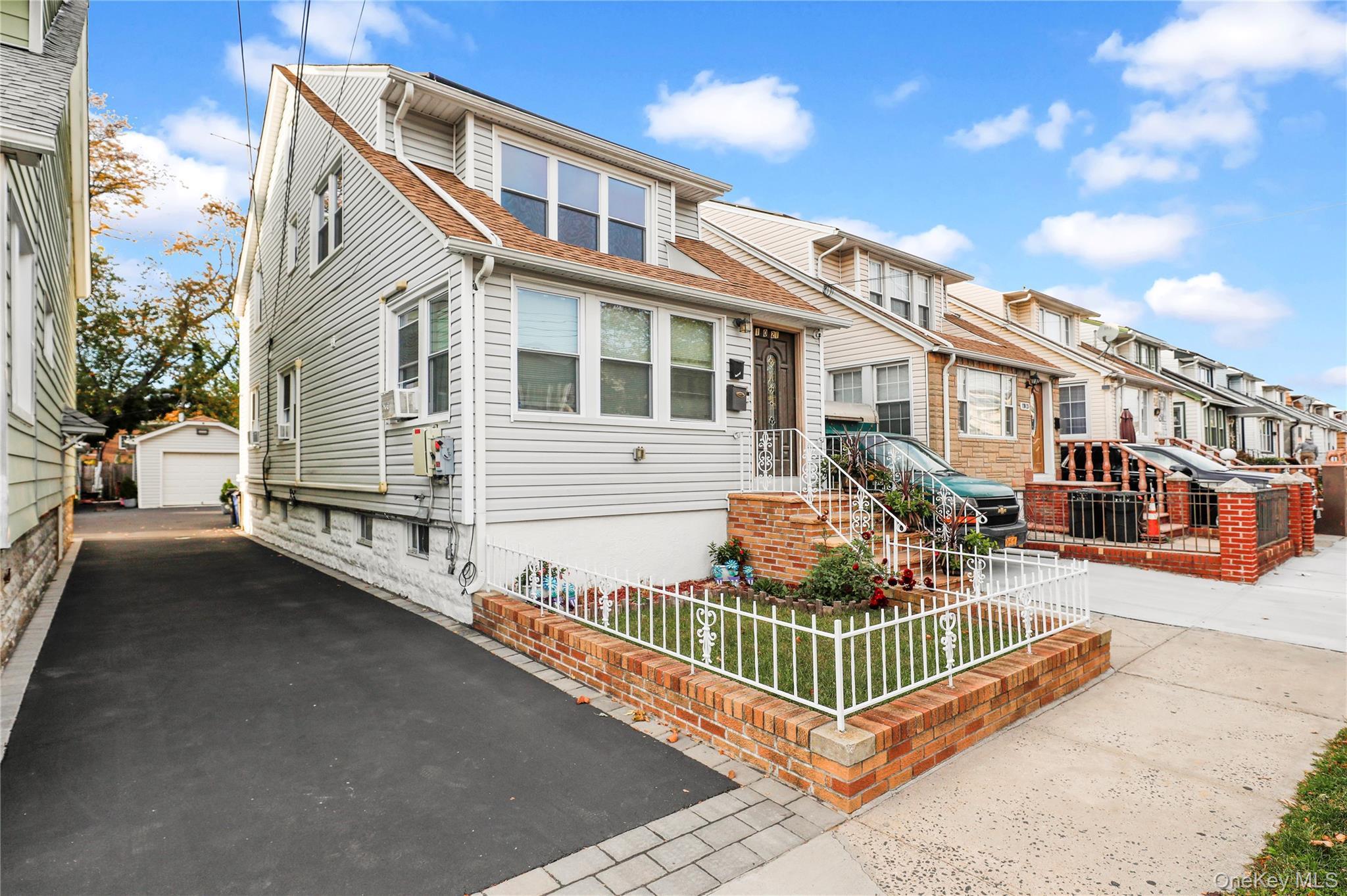 Single Family 118  Queens, NY 11424, MLS-928210-26