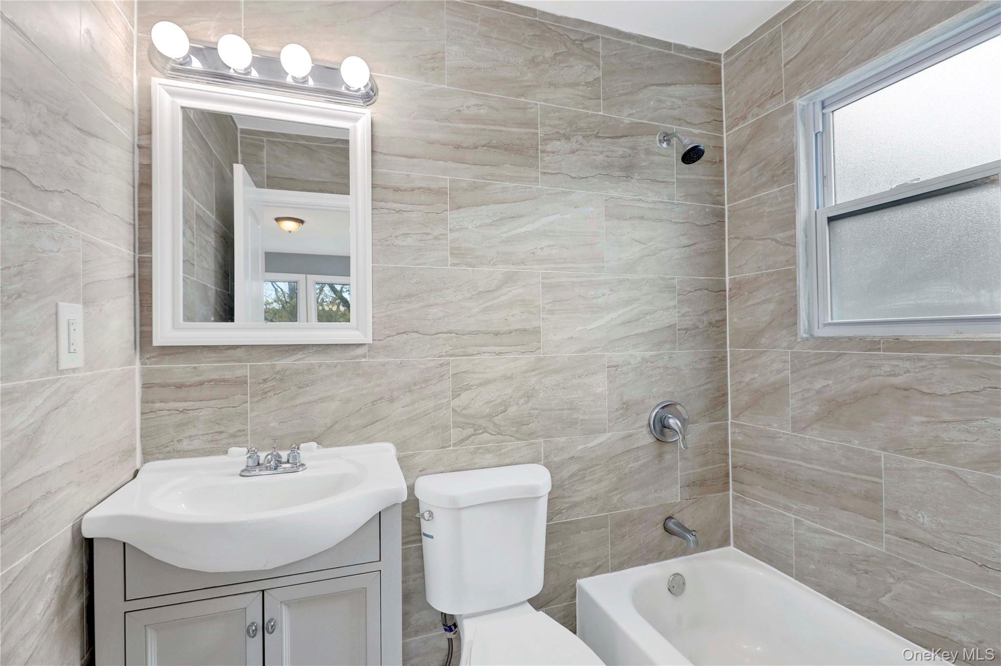 Single Family 118  Queens, NY 11424, MLS-928210-6