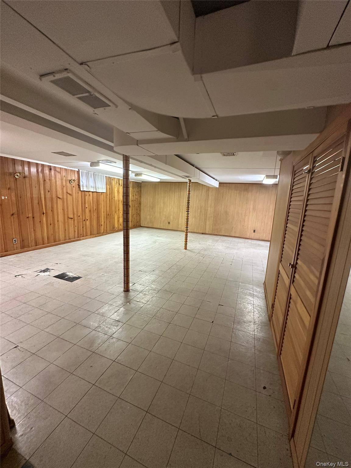 Single Family 16th  Queens, NY 11357, MLS-928216-6