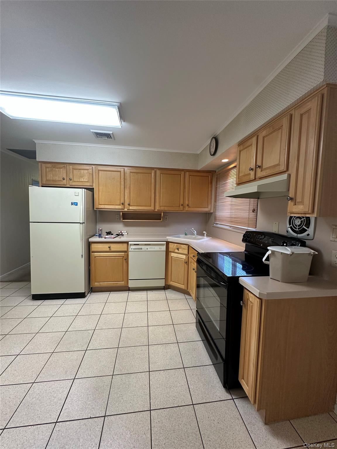 Single Family 16th  Queens, NY 11357, MLS-928216-9