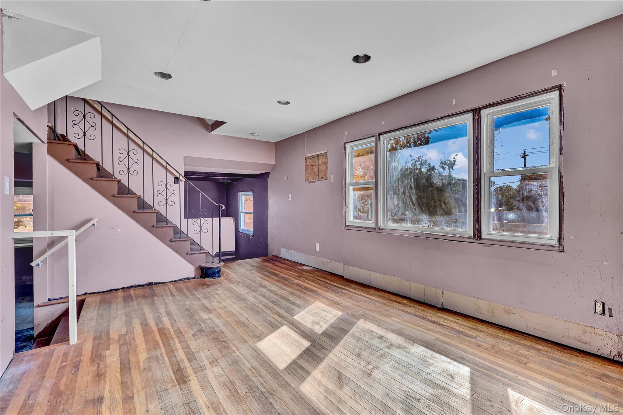 Single Family 30th Suffolk County, NY 11726, MLS-928217-3