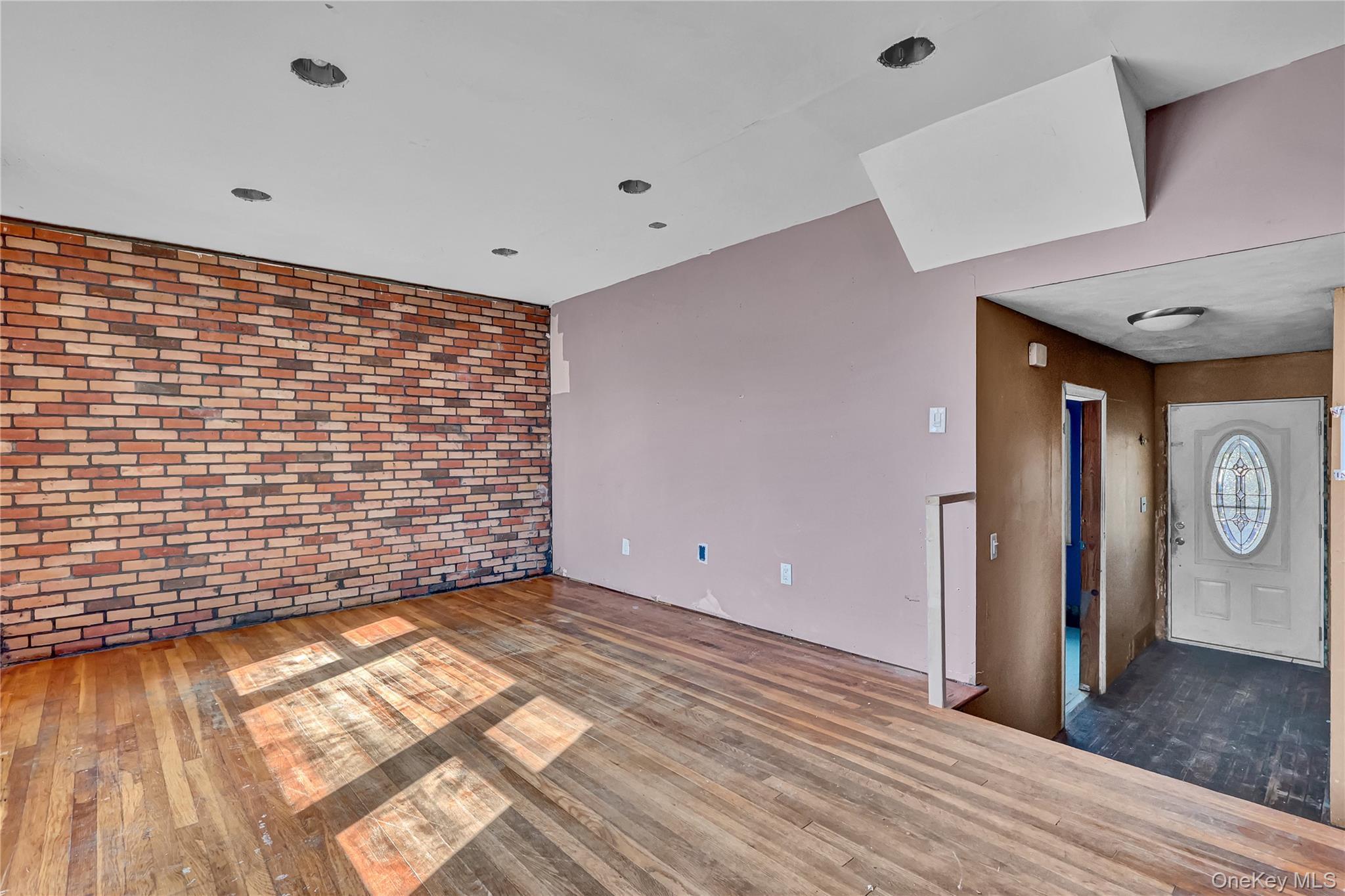 Single Family 30th Suffolk County, NY 11726, MLS-928217-4