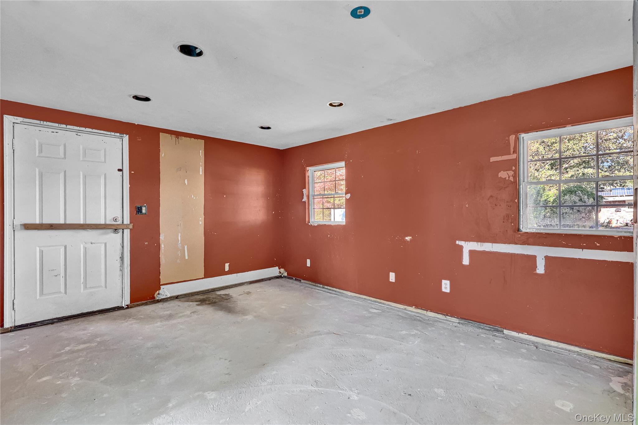 Single Family 30th Suffolk County, NY 11726, MLS-928217-9