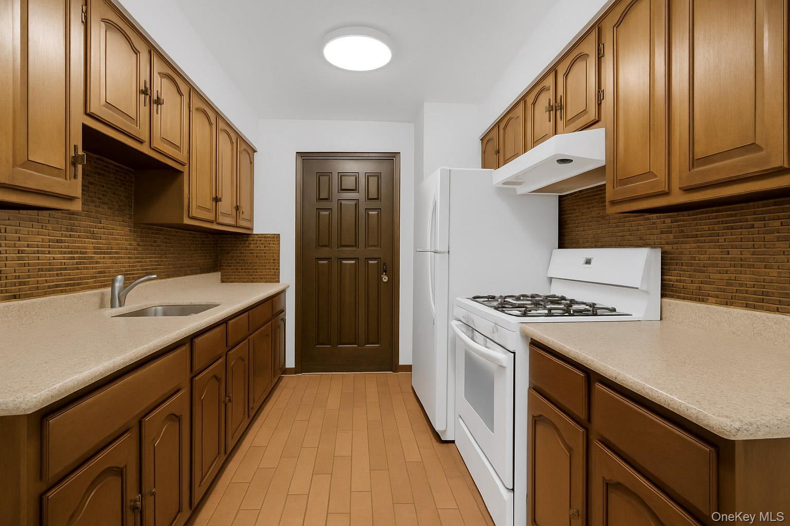 Single Family Mountaindale Westchester County, NY 10710, MLS-928219-8