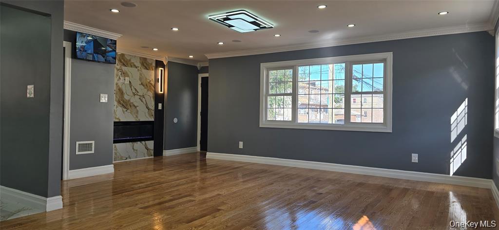 Single Family 180th  Queens, NY 11434, MLS-928231-9