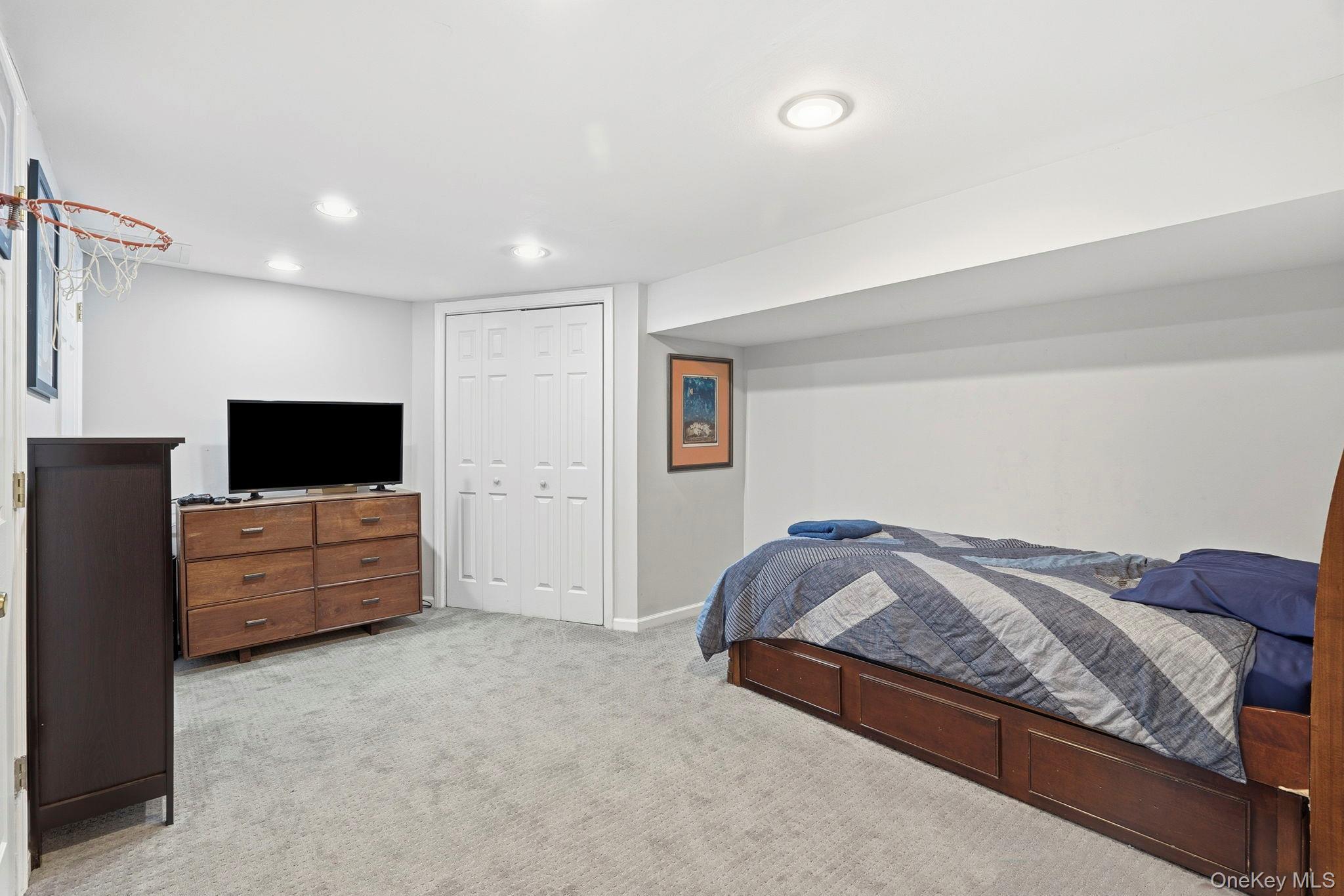 Single Family Rogers  Westchester County, NY 10804, MLS-928234-17