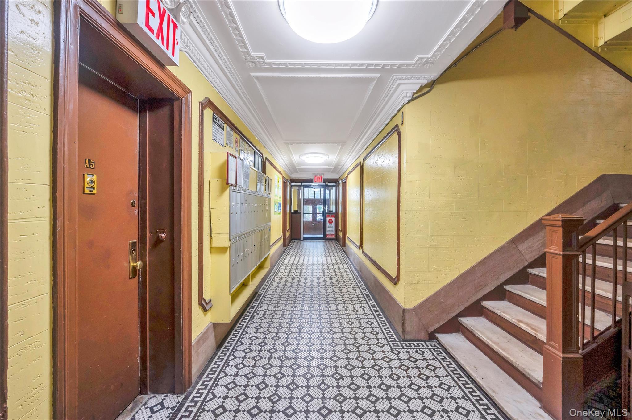 Single Family Hull Bronx, NY 10467, MLS-928243-4