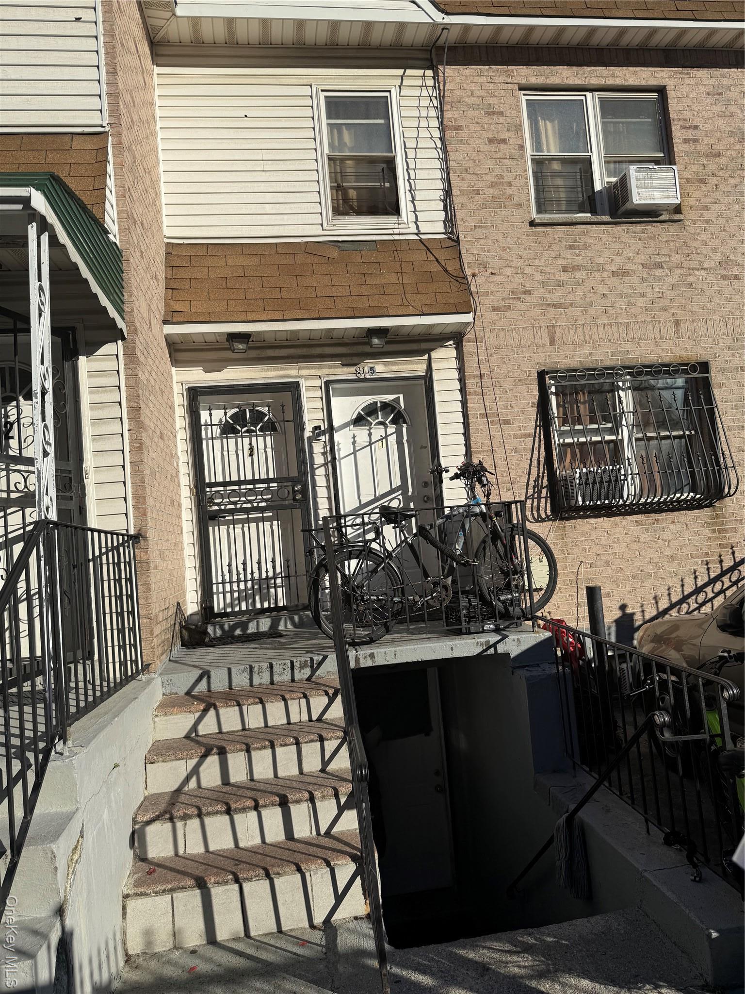 Single Family 170th Bronx, NY 10459, MLS-928252-2